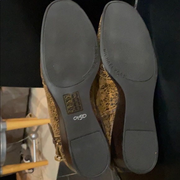 Brand New- Michael Kors Boots - Picture 4 of 4